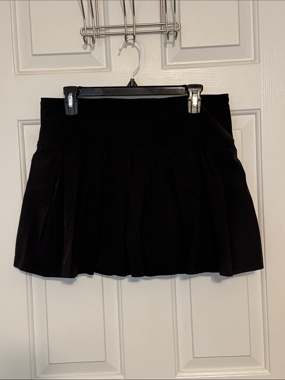 JoyLab Black Pleated Skater skort size L